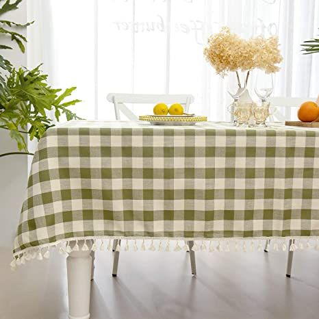 Green Checkered Tablecloth, Gingham Table Cloth, Green Table Cloth, Oval Kitchen Table, Picnic Table Cloth, Restaurant Outdoor, Outdoor Lunch, Dinner Restaurant, Kitchen Dinner