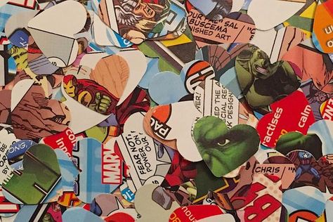 Comic Book Theme, Confetti Ideas, Superhero Comic Book, Kids Party Tables, Bon Voyage Party, Book Theme, Comic Book Superheroes, Playful Decor, Table Confetti