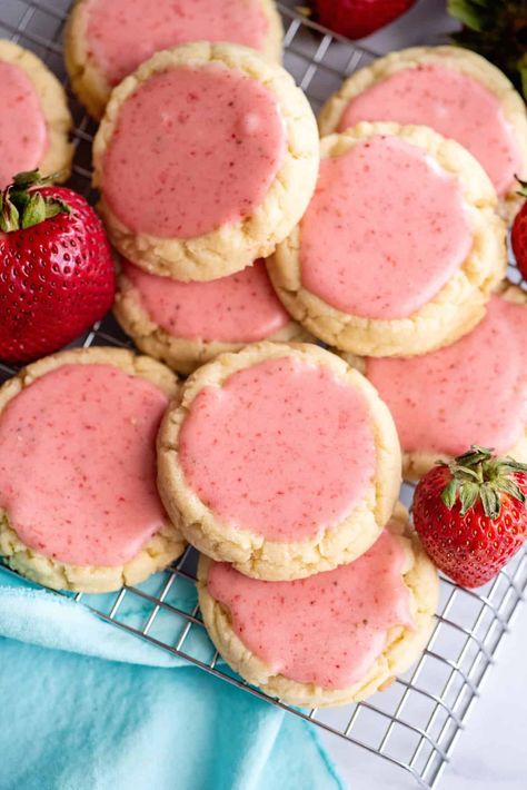 Fresh Strawberry Icing, Fresh Strawberry Muffins, Chewy Sugar Cookie Recipe, Strawberry Sugar Cookies, Strawberry Icing, Fresh Strawberry Cake, Frosted Cookies, Southern Plate, Lemon Sugar Cookies