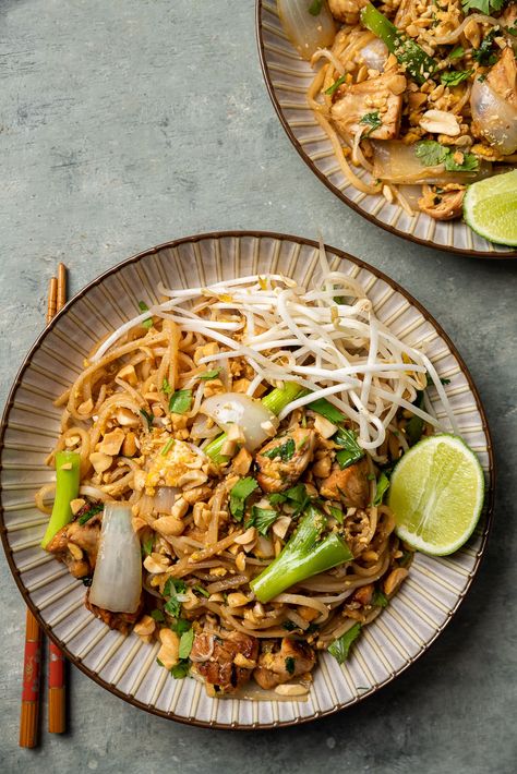 Pad Thai Recipe Chicken, Homemade Chicken Pad Thai, Noodle Free Chicken Pad Thai, Healthy Chicken Pad Thai Recipe, Authentic Chicken Pad Thai, Chicken Pad Thai Recipe, Chicken Pad Thai, Asian Stir Fry, Pad Thai Recipe