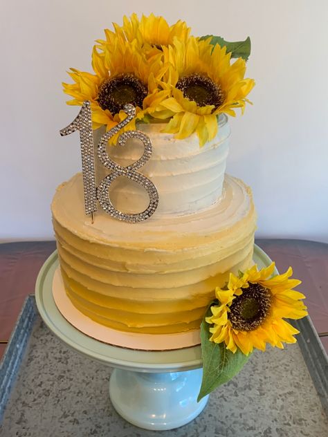 18th Birthday Cake Simple, Birthday Cake Simple, 18th Birthday Party Ideas, Sunflower Theme, Cake Simple, 18th Birthday Cake, 18th Birthday Party, Yellow Colour, Housewarming Party