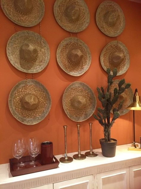 Mexican House Design, Hacienda Mexico, Mexico Trip Outfits, Hacienda Style Home, Mexican Home Interior, Mexico Nails, Mexican Restaurant Design, Mexican Restaurant Decor, Modern Mexican Home