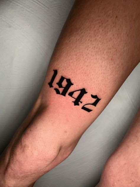 2003 Tattoo Above Knee, Knee Date Tattoo, 1922 Tattoo, Knee Number Tattoo, Numeros Tattoo, Tattoo Numero, 2006 Tattoo, 1999 Tattoo, Ankle Tattoo Men