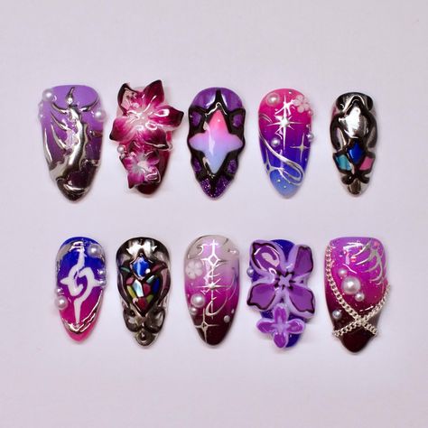 Honkai star rail ~Tier 3 custom set~ 3D sculpting, chain accent, isolated chrome, multi-color gradient + more Shop nails: celixxunails.com TikTok: Celixxu.nails Yt: CelixxuNails #nailartist #nailtech #beginnernailtech #beginnernailartist #pinterestnails #koreannailstyle #japanesenailart #y2knails #coquettenails #xiaohongshunails #gelxnails #pressonnails #douyinnails #smallbusiness #smallbusinessowners #nail #nails #nailart #naildesign #gelnails #gelpolish #gelnail #chromenails Gel Gradient Nails, 2d Nail Art Design, Honkai Star Rail Nails, Hsr Nails, Overwatch Nails, Purple Galaxy Nails, Isolated Chrome, Idol Nails, 3d Sculpting