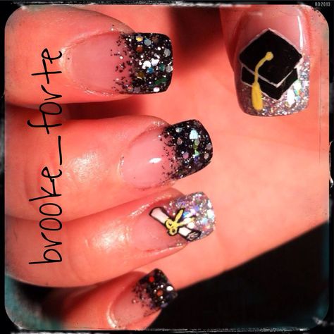 #acrylic #glitter #silver #black #graduation #cap #diploma #nails #nailsbybrookeforte Follow on Instagram @nailsbybrookeforte Graduation Nail Designs College, Graduation Nail Art High School, Graduation Nails Design Grad Cap, High School Graduation Nails Ideas, College Grad Nails, Graduation Cap Nails, Graduation Nails 2023, College Graduation Nails, Phd Party