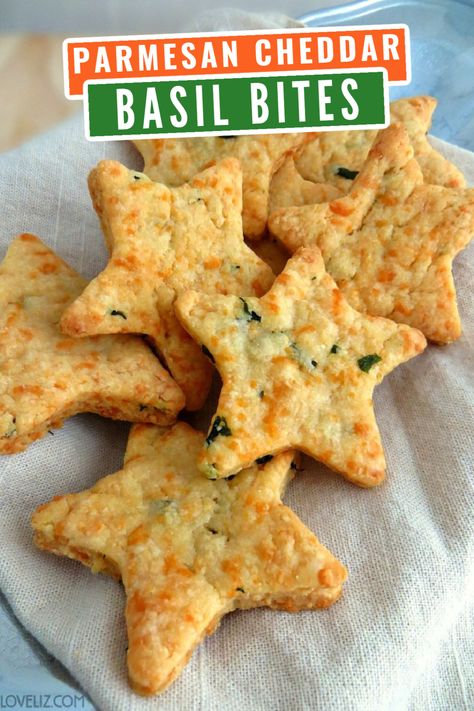 Parmesan Cheddar Basil Bites are a delicious appetizer perfect for any event or party! They are crisp outside but soft and tender inside. New Year's Eve Appetizers, Appetizers Easy Finger Food, Cheese Bites, Savory Appetizer, Christmas Appetizers, Party Food Appetizers, Yummy Appetizers, Appetizers For Party, Best Christmas