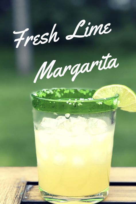 Margaritas are so refreshing and fun during the summer. I love being able to make them at home and I’ve never been overly fond of sweet and sour mix. So I made a recipe without a mix and created this fresh lime margarita recipe. Fresh Lime Margarita Recipe, Lemon Lime Margarita, Lime Juice Margarita, Margarita Mocktail Recipe, Margarita Drinks, Cocktails Margarita, Key Lime Margarita, Lime Margarita Recipe, Fruit Calories