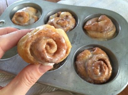 Cinnamon Rolls Using Crescent Rolls, Ideas With Crescent Rolls, Breakfast Ideas With Crescent Rolls, Using Crescent Rolls, Mousse Au Chocolat Torte, Mini Cinnamon Rolls, Crescent Recipes, Pane Dolce, Breakfast Sweets