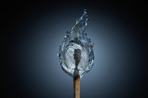 Ironic Art, Burning Water, Cool Photoshop, Tim Walker, Water Art, Fire And Ice, World Trade Center, Pics Art, Art Plastique