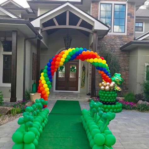 With creativity in mind, you can beautify your place with St Patricks Day decorations without spending a lot of time and money! Let us share with your the freshest outdoor decor ideas for home and indoor ideas for a party to breathe festive mood in your place. Simple but fun DIY decorations for anything from your porch to your table are here! #glamianti #stpatricksdaydecorations  #balloon #balloondecor Amazon Bedroom, Patricks Day Decorations, St Patricks Decorations, Heart Touching Quotes, Rainbow Garland, Indoor Ideas, St Patricks Day Crafts For Kids, Diy Rainbow, St Patrick's Day Decorations