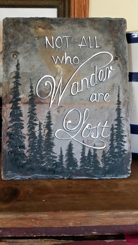 Painting Ideas On Slate, Slate Art Ideas Diy, Slate Craft Ideas, Painted Slates Ideas, Painted Slate Signs, Slate Signs Diy, Slate Projects Ideas, Paintings On Slate, Painted Slate Ideas