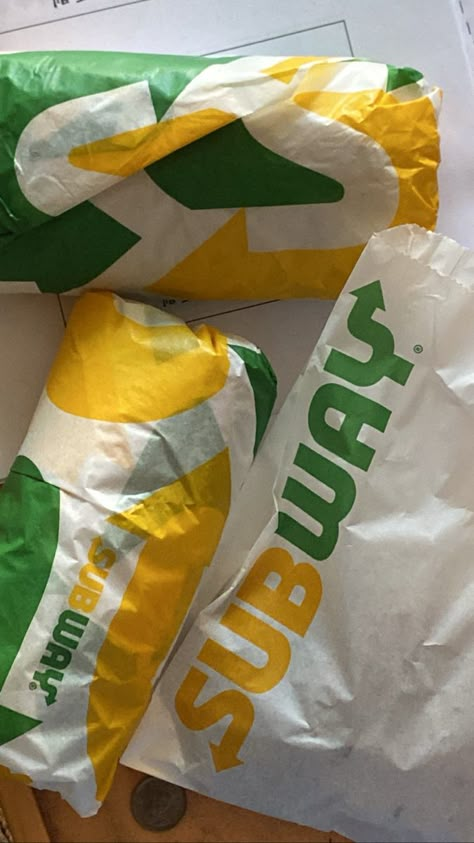 Subway Sandwich Aesthetic, Subway Aesthetic Food, Subway Snap, Aesthetic Subway, Subway Food, Uni Essentials, Flower Garland Diy, Target Food, Subway Sandwich