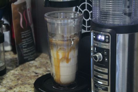 Ninja Coffee Bar Recipes Iced, Ninja Specialty Coffee Recipes, Ninja Specialty Coffee Maker Recipes, Ninja Coffee Maker Recipes, Homemade Caramel Macchiato, Coffee Maker Recipes, Speciality Coffee Recipes, Ninja Coffee Bar Recipes, Ninja Coffee Maker