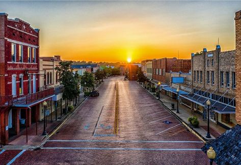 Nacogdoches Texas Rural Texas Aesthetic, Small Town Texas Aesthetic, Small Town Texas, Texas Astethic, Country Town Aesthetic, Texas Aesthetic Wallpaper, Asethic Pictures, Nacogdoches Texas, Texas Towns