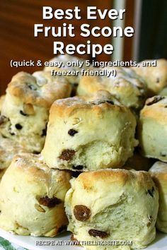 Memorable Captions, Weetabix Cake, Quick Breakfast On The Go, Fruit Scones Recipe, Scones Breakfast, Easy Scones, Sultana Cake, Easy Scone, Savoury Scones