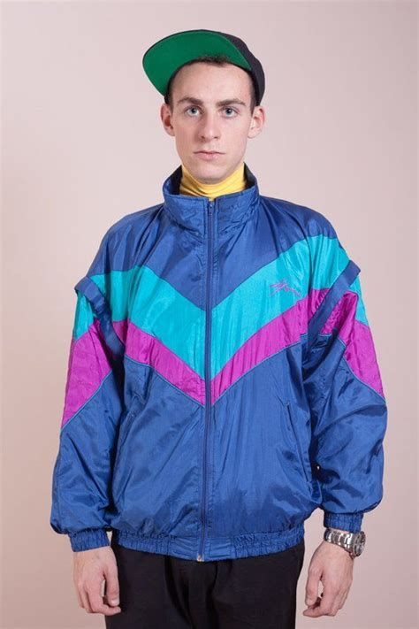 Previous Faculty Windbreaker Jacket- #Jacket #School #Windbreaker Check more at https://howcandothis.com/manstyle/previous-faculty-windbreaker-jacket/ 90s Windbreaker Outfit, Vintage Windbreaker Outfit, 80s Windbreaker Outfit, 80s Mens Outfits, Track Jacket Outfit, Hip Hop Fashion Dance, Hip Hop Concert Outfit, Hip Hop Photoshoot, Hip Hop Design