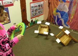 An obstacle course is always appealing to kids and especially in the winter when outside play is limited. This gives kids an opportunity to use large muscle groups and stretch. This is great for physical learners! Bible Skills Indoor Obstacle Course | Mr. Mark's Classroom #KidMin #ObstacleCourse #FunReviewGames #MrMarksClassroom #KineticLearners Indoor Obstacle Course, 2nd Grade Crafts, Large Group Games, Outside Play, Elementary Physical Education, Church Games, Thanksgiving Break, Scripture Memory, Classroom Decor Themes