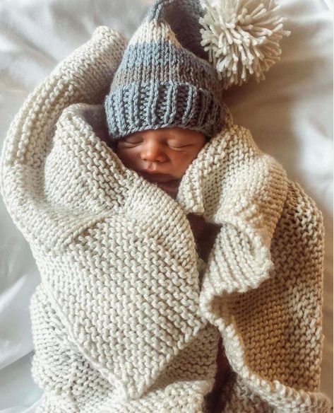 Free Newborn Knitting Patterns, Knit A Blanket, Baby Knitting Patterns Free Newborn, Baby Boy Knitting Patterns Free, Newborn Knit Hat, Knitted Blanket Squares, Newborn Crochet Patterns, Baby Boy Knitting Patterns, Baby Boy Knitting