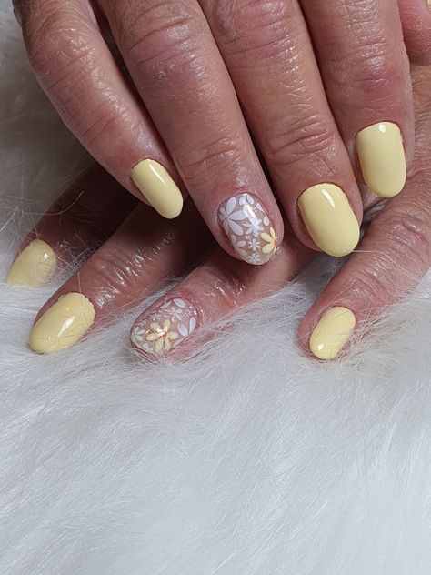 Special for summer, yellow nail with with flowers ❤️ Yellow Nails With Flowers, Pale Yellow Nails, Grey Nail Designs, Yellow Nail Art, Yellow Nail, Gray Nails, Summer Yellow, Oval Nails, Yellow Nails