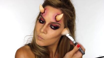 This is a guide to sexy devil makeup for Halloween. Learn how to do devil Halloween makeup glam with this fun step-by-step tutorial. Halloween Makeup Glam, Devil Halloween Makeup, Makeup For Halloween, Devil Makeup, Cream Eyeliner, Devil Halloween, Fill In Brows, Makeup Glam, Red Eyeshadow