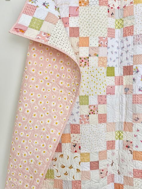 Gigis Thimble Quilts, Calico Quilt Patterns, Simple Throw Quilt Patterns, Pink Baby Quilt Ideas, Quilt Blanket Pattern, Scrappy Baby Quilts, Girly Quilt Patterns, Pastel Quilts Ideas, What To Do With Old Quilts