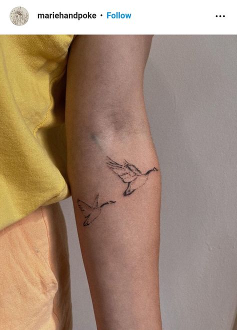 Nene Goose Tattoo, Wild Geese Poem Tattoo, Two Geese Tattoo, Women Hunting Tattoos, Bird Wrap Around Arm Tattoo, Sun And Birds Tattoo, Goose Fine Line Tattoo, Brianna Chickenfry Tattoo, Mary Oliver Tattoo Ideas