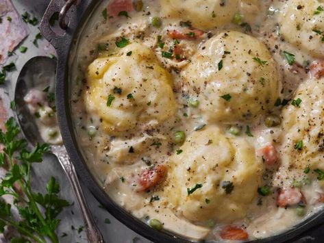 Here Are 7 of the Best Dolly Parton Recipes To Make You Feel Like a Country Queen in the Kitchen - NewsBreak Chicken And Biscuits Crockpot, Dolly Parton Recipes, Dolly Pardon, Chicken Dumpling Soup, Creamy Chicken Soup, Creamy Coleslaw, Chicken And Biscuits, Crockpot Recipe, Simply Recipes