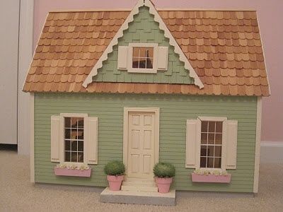 Green and white dollhouse cottage Dollhouse Colors, Pottery Barn Dollhouse, Mini Cottage, Tiny House Company, Tiny Furniture, Country Decorating, White Cottage, Navidad Diy, Cute House