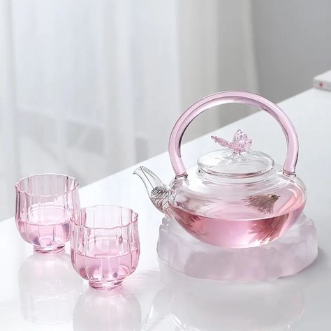 Pink Borosilicate Glass Teapot with Removable Infuser Pink Tea Pot, House Gadgets, Glass Tea Pot, Pink Tea Set, Pink Teapot, Pink Tea, Glass Teapot, Cute Kitchen, Pink Boho