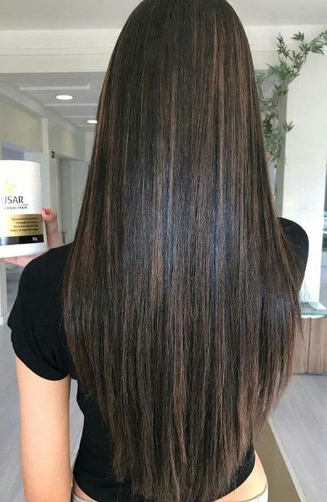 Chocolate Brown Hair Color Ideas, Sleek Short Hair, Brown Hair Color Ideas, Chocolate Brown Hair Color, Brown Hair Looks, Chocolate Brown Hair, Brown Hair Color, Haircuts Straight Hair, Short Hair Haircuts