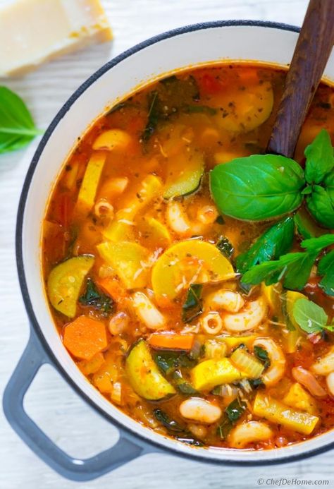 Summer Minestrone Soup is a one pot dinner soup which has everything I ask from a quick summer dinner. With just 10 minutes prep, a good serving of summer veggies - yellow squash, zucchini, carrots... Soup With Yellow Squash, Soups With Squash, Zucchini Squash Soup Recipes, Squash Ideas For Dinner, Squash Zucchini Soup, Squash And Zucchini Soup Recipes, Summer Zucchini Soup, Zucchini And Yellow Squash Soup, Zucchini Squash Soup