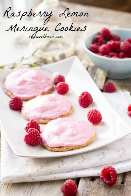 These gooey raspberry lemon meringue cookies have a few secrets, starting with what's in the middle hidden under all of that delicious raspberry glaze. Cookie Recipes Without Butter, Lemon Meringue Cookies, Raspberry Cream Cheese, Oh Sweet Basil, Marshmallow Cookies, Raspberry Cream, Cream Cheese Glaze, Pudding Cookies, Meringue Cookies