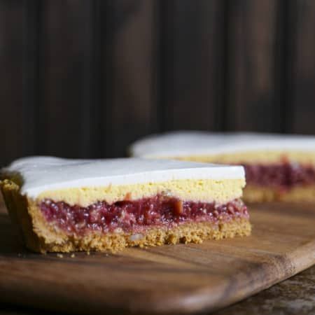 Graham Cracker Crust Recipes, Rhubarb Custard Pie, Rhubarb Cheesecake, Rhubarb Jelly, Rhubarb Cookies, Rhubarb Custard Pies, Banoffee Pie Recipe, Easy Chocolate Pudding, Banana Coffee Cakes