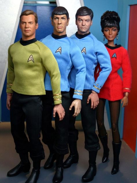 Star Trek Figures, Star Trek Toys, Dr Mccoy, Star Trek Action Figures, Deforest Kelley, Star Trek Actors, Star Trek Costume, Star Trek Crew, Star Trek Wallpaper