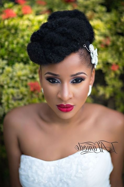 15 Photo of Nigerian Wedding Hairstyles For Bridesmaids #weddinghairstyles #hairstyles Nigerian Wedding Hairstyles, Natural Hair Wedding, Black Wedding Hairstyles, Natural Wedding Hairstyles, Natural Hair Bride, Black Bride, Natural Hair Updo, Jessica Chastain, Black Natural Hairstyles