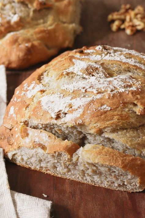 Cinnamon Artisan Bread, Artesian Bread, Bread Artisan, Apple Bread Recipe, Apple Cinnamon Bread, Dutch Oven Bread, Artisan Bread Recipes, Dutch Oven Recipes, Apple Bread