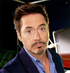 Robert Downey Jr Gif, Jugular Vein, Tony Stank, Robert Jr, Beau Gif, Robert Downey Jr Iron Man, Iron Man Tony Stark, Tyler Hoechlin, Marvel Actors