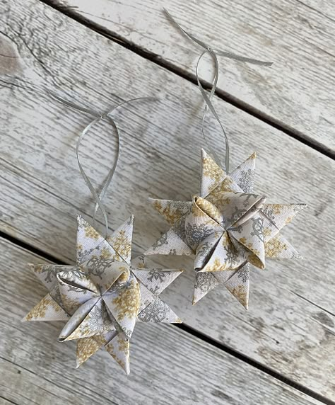 Fabric Folded Star Ornaments - Quilting Digest Fabric Stars Ornaments Free Pattern, Star Fabric Ornaments, Fabric Christmas Star Ornaments, Folded Stars Fabric, Folded Ribbon Ornaments, Fabric Christmas Stars, No Sew Fabric Stars, Fabric Star Ornaments Diy, Folded Star Ornament