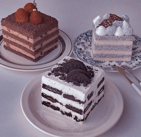 Food Reference, Elegant Birthday Cakes, Aesthetic Foods, Food Aesthetics, Kue Ulang Tahun, Strawberry Desserts, Anime Food, Kawaii Food, Cute Desserts