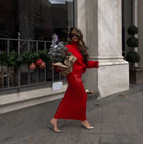 Red outfit, holiday outfit, red sequin skirt outfit Red Sequin Skirt Outfit, All Red Outfit, Red Sequin Skirt, Sequin Skirt Outfit, Outfit Holiday, Holiday Inspo, Outfit Red, Holiday Outfit, Red Sequin