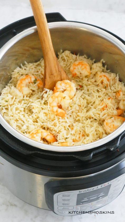 Garlic Butter Shrimp and Rice in Instant Pot - Kitchen @ Hoskins Garlic Butter Shrimp And Rice, Rice In Instant Pot, Shrimp And Rice Recipes, Shrimp Rice, Arroz Frito, Shrimp And Rice, Garlic Butter Shrimp, Shrimp Recipes For Dinner, Butter Shrimp