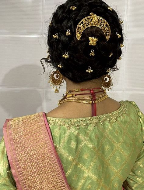 South Asian Aesthetic, Asian Aesthetic, Perhiasan India, Bengali Bride, Asian Jewelry, Indian Aesthetic, Asian Hair, Brown Girl, Desi Fashion