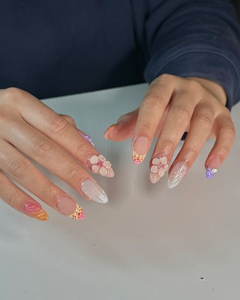 🌺TROPIC FLORAL 🌺 Seen this inspo everywhere and finally got to do them 😍🫶 Inspo: @inailzit 🌞gel ext + level 3nail art 🌴custom press ons available through dm or Etsy link in bio 🍹book an appointment via link in bio #nails #nailsofinstagram #nailsoftheday #nailsnailsnails #nails2inspire #floralnails #tropicalnails #3dflowernails #pinterest #tiktok #nailsdesign #gelnails #gelnail #gelnailsdesign #nailstagram #nailart #nailaddict #gelxnails #gelx #apresnails Nail Art Fun, Bio Nails, Swirl Nails, Fun Nail Art, 3d Flower Nails, Tropical Nails, Nails 2023, Press Ons, Gel Nail Designs