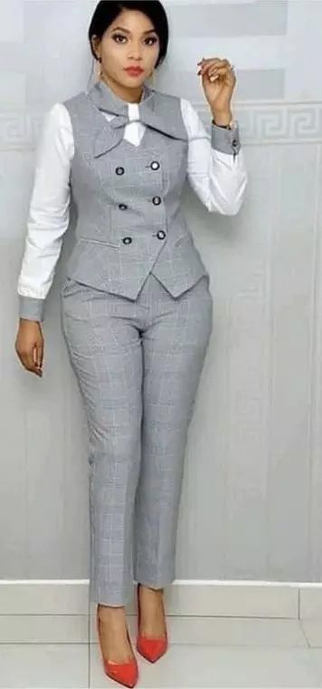 Office Outfits For Ladies, Fashionable Work Outfit, Corporate Dress, Afrikaanse Mode, Corporate Attire, Stylish Work Attire, Woman Suit Fashion, Pantsuits For Women, Work Dresses