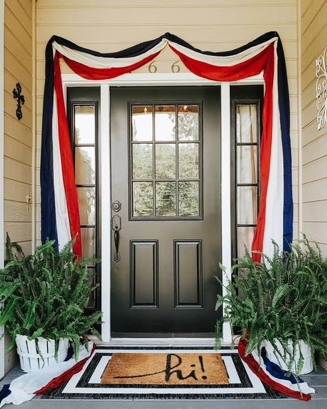 July 4 Porch Decor, Patriotic Outdoor Decorations, 4th Of July Home Decor Front Porches, Bike Decorating Ideas 4th Of July, Patriotic House Exterior, 4th Of July Front Porch Decor, Patriotic Porch Decor, Patriotic Front Door, Americana Porch Sign