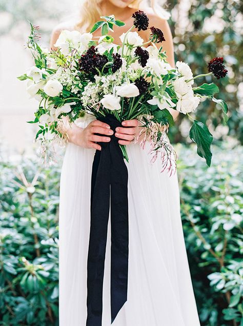 Loose Wild Bouquet with Black Velvet Ribbon | Sarah Carpenter Photography | Organic Black and White Wedding Wedding Bouquets Black, Bridesmaid Bouquet White, Black And White Wedding Theme, White Wedding Theme, White Bridesmaid, Black And White Ribbon, Black White Wedding, Black And White Style, White Bouquet