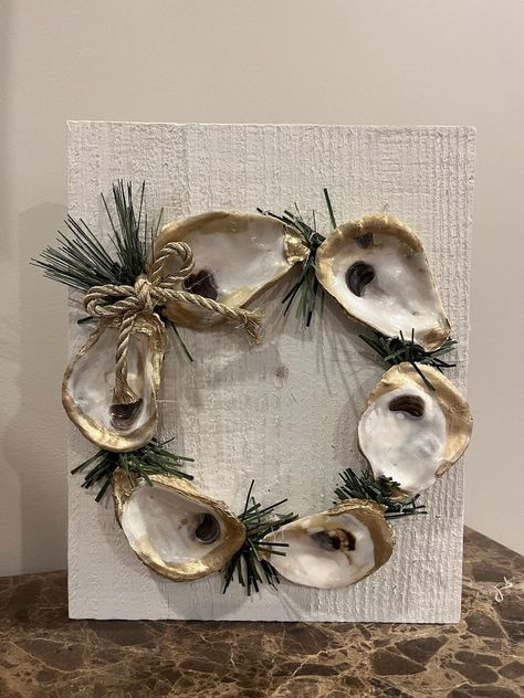 Christmas Oyster Shell wreath Wood Sign Decor - Etsy Oyster Shell Christmas Wreath, Shell Christmas Art, Oyster Shell Decor, Oyster Shell Christmas Tree, Oyster Wreath, Oyster Shell Wreath, Oyster Shells Diy, Oyster Shells Decor, Oyster Shell Art