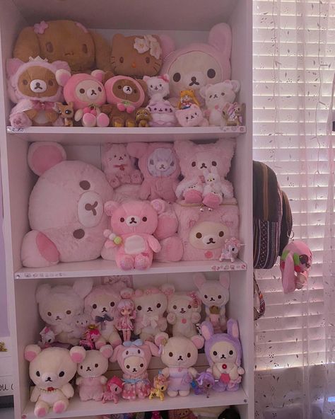 Kawaii Bedroom, Dream Bedroom Inspiration, Study Desk Decor, Otaku Room, Hello Kitty Rooms, Fantasy Rooms, Pretty Pink Princess, Cute Bedroom Ideas, Ideas Hogar