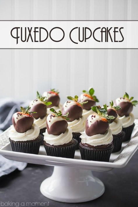 Tuxedo Cupcakes, Moist Dark Chocolate Cake, Chocolate Ganache Icing, Frost Cupcakes, Strawberries Chocolate, Dark Chocolate Cake, Dark Chocolate Cakes, Köstliche Desserts, Baking Cupcakes