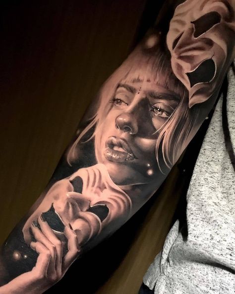 Shadow Tattoo, Black Art Tattoo, Surreal Tattoo, Girl Face Tattoo, Realistic Tattoo Sleeve, Black White Tattoos, Pretty Hand Tattoos, Chicano Art Tattoos, Horror Tattoo